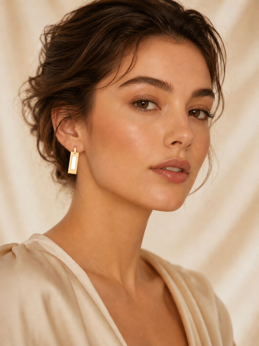 Minimal Luxe Frame Drops