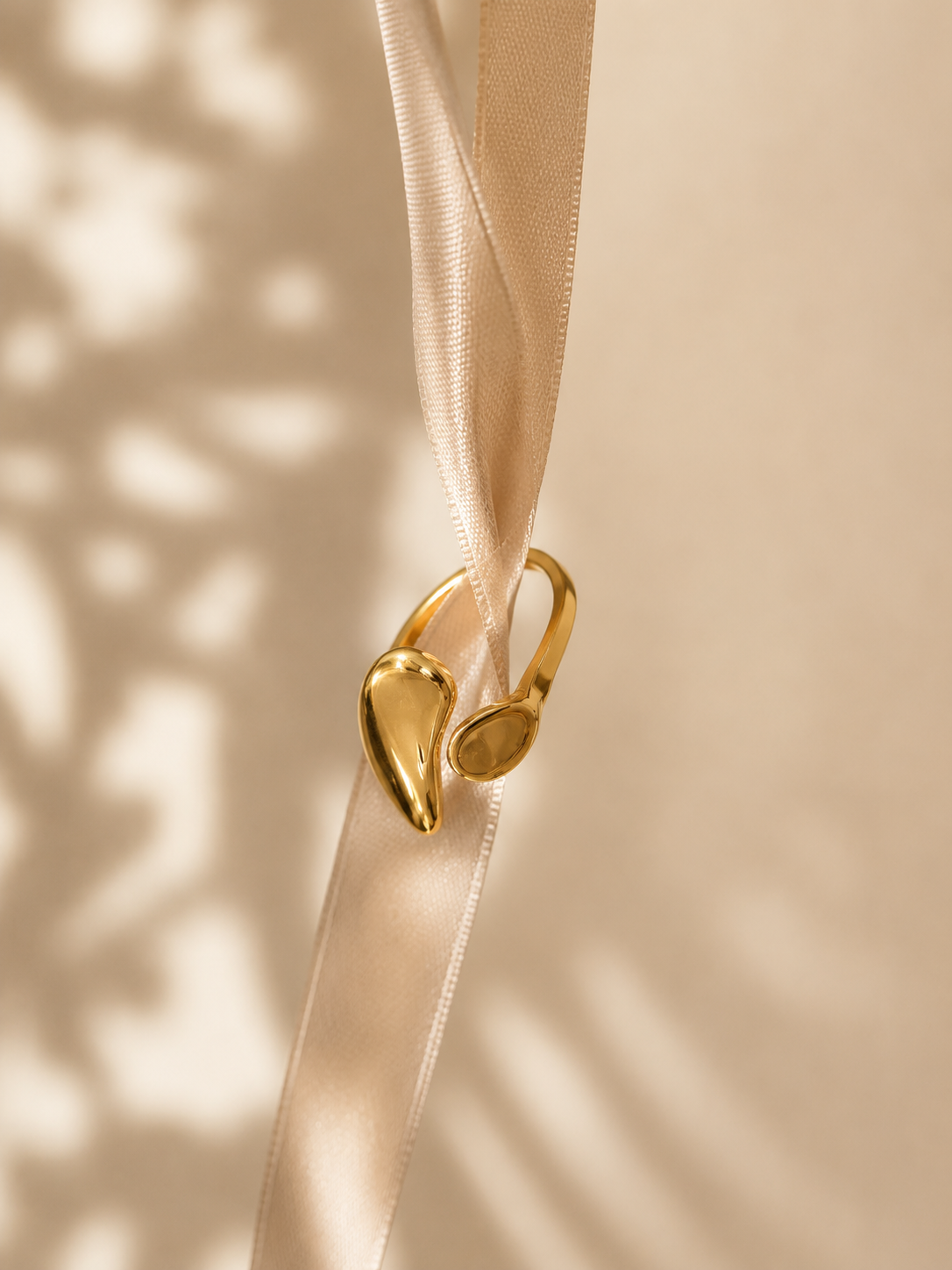 Molten Curve Ring